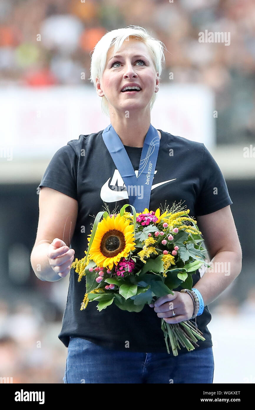 Berlin, Allemagne 01. Septembre 2019 : ISTAF - Athlétisme - 2019 Ariane Friedrich (GER) est décerné sa médaille d'argent au championnat du monde au saut en hauteur des Championnats du Monde 2009 à Berlin | conditions dans le monde entier Banque D'Images