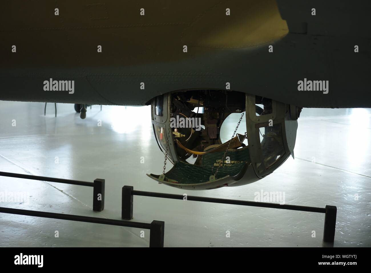Tourelle à billes pour rétablir les Boeing B-17 bomber 'Sleepy fois Gal' . Musée de l'Air Mobility Command, Dover AFB, Dover, Delaware Banque D'Images