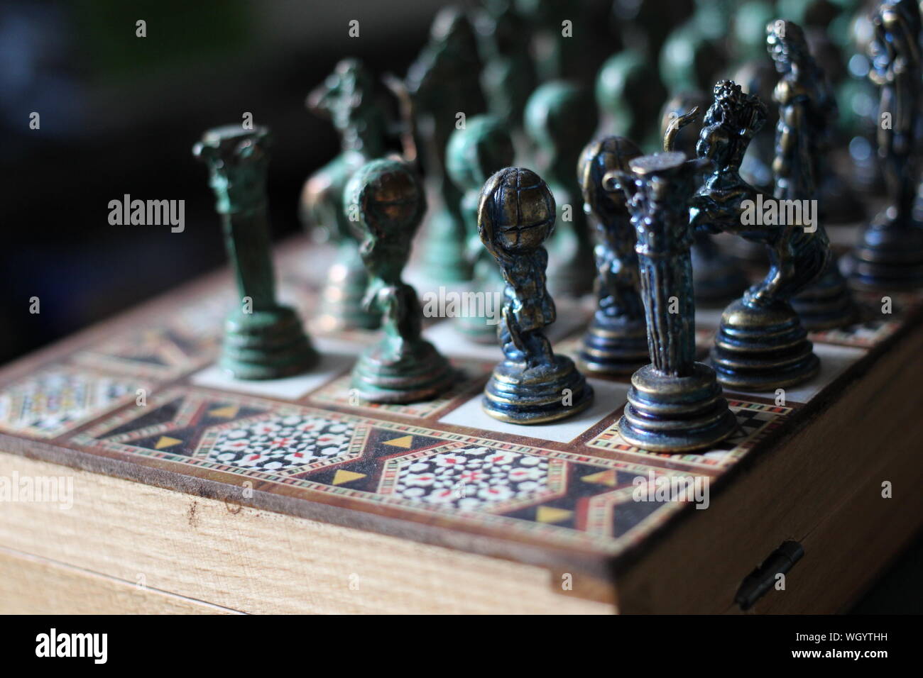 Close-up of Chess Pieces On Board Banque D'Images