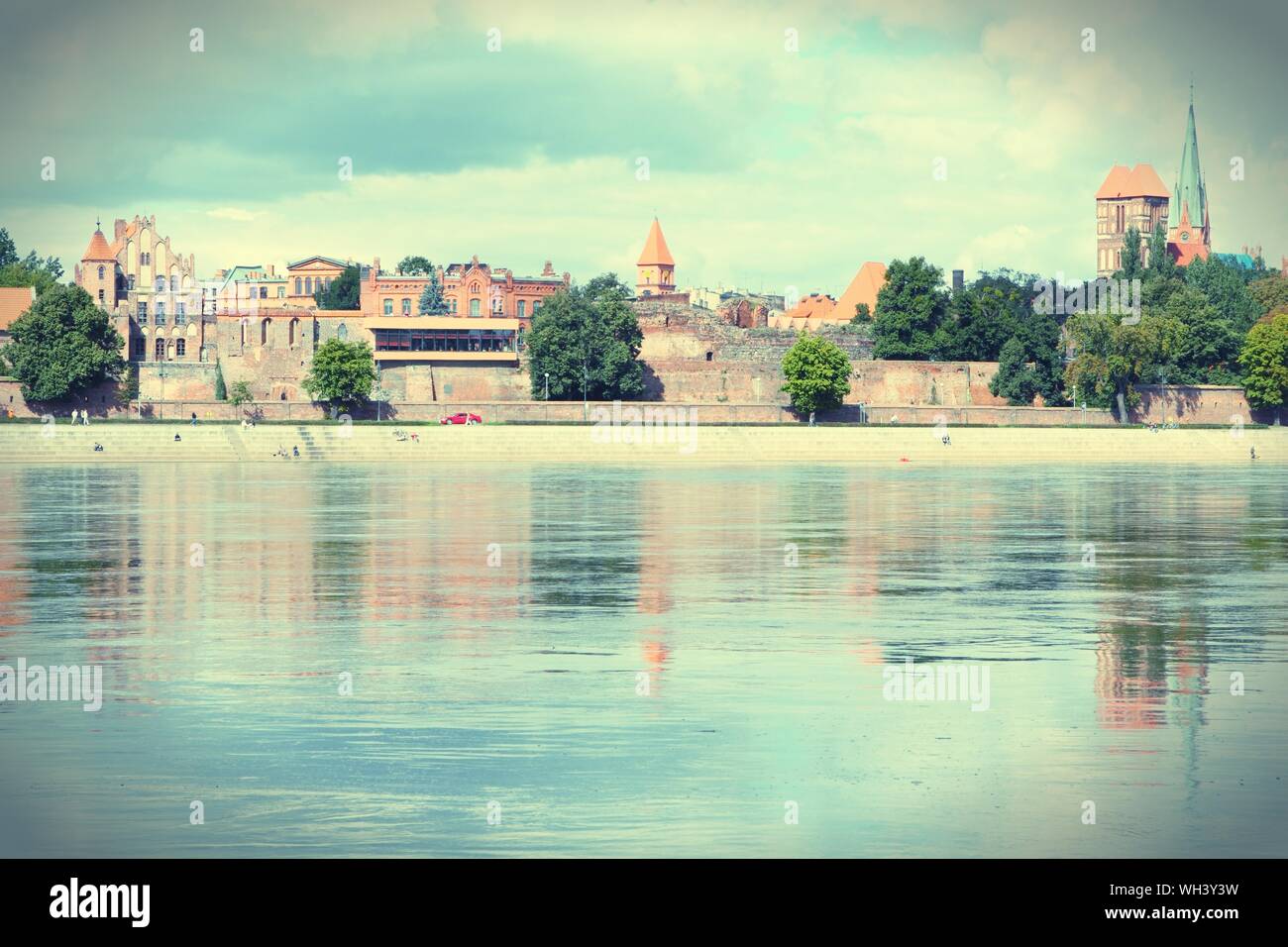 Pologne - Torun, ville divisée par la rivière Vistule entre occidentale et Kuyavia régions. Vieille ville. Old style vintage photo ton. Banque D'Images