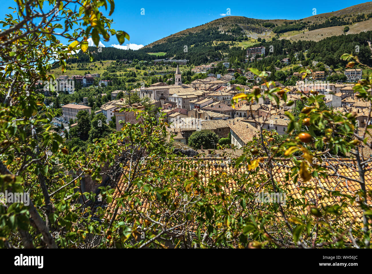 Magnifique village de montagne de Pescocostanzo, dans l'Apennin des Abruzzes Banque D'Images
