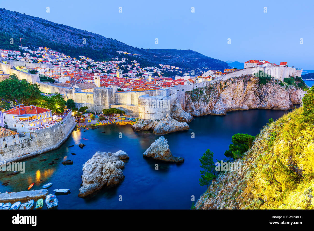 Dubrovnik, Croatie. Une vue panoramique de la ville fortifiée. Banque D'Images