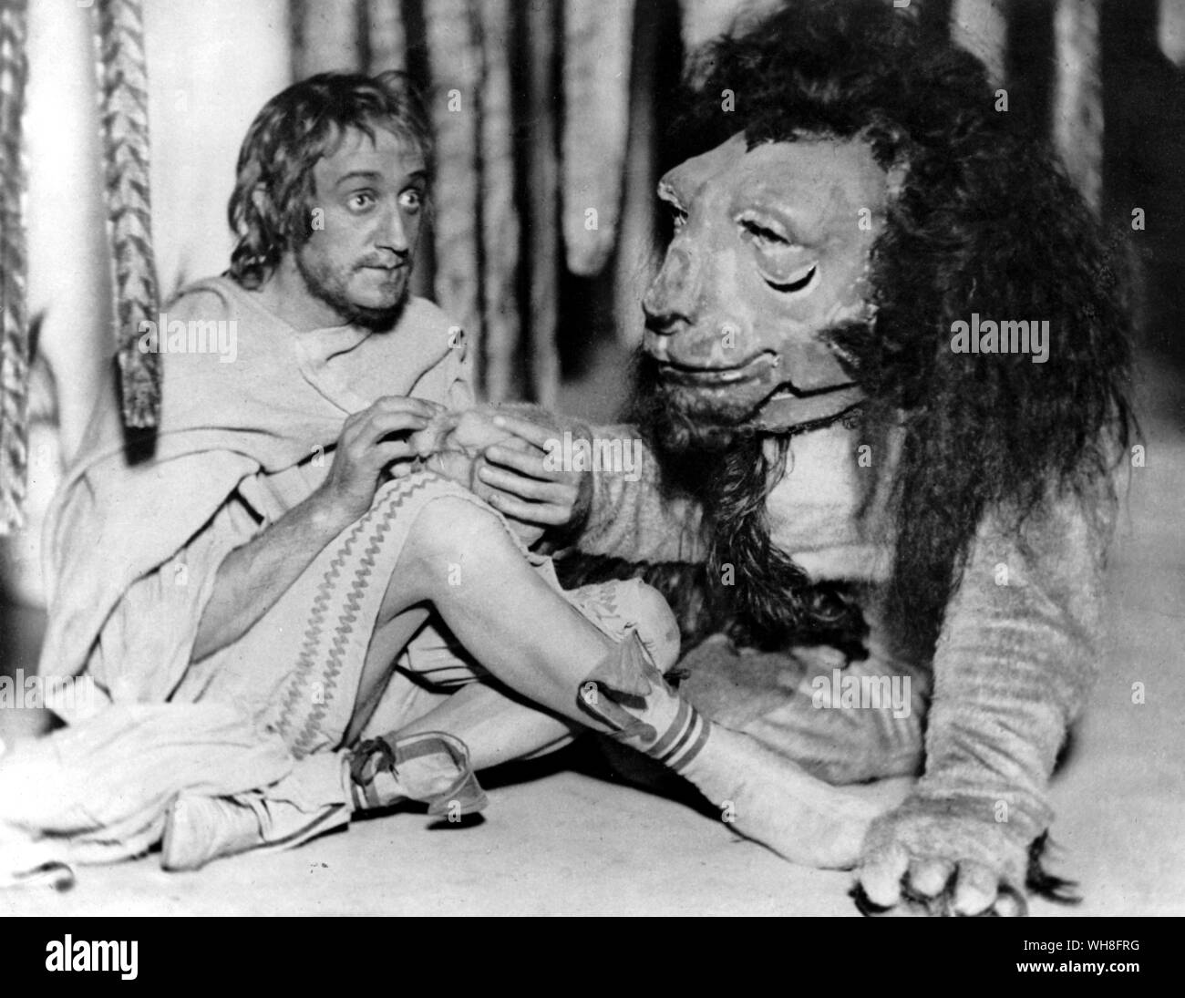 Des scènes de Androcles et le lion à la St James's Theatre 1924 avec O P Heggie comme Sillward Androcles et Edward comme le Lion. Le génie de Shaw page 109. Banque D'Images