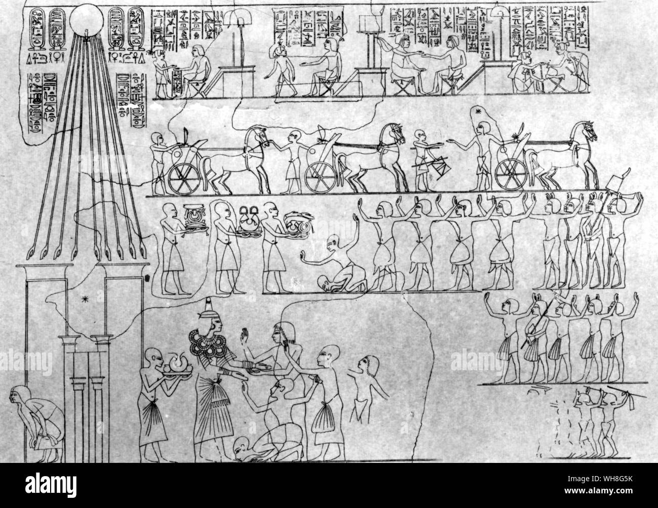 La scène finale : l'attribution de récompenses pour le Père Divin Ay. Célébrations à Amarna. De Toutankhamon par Christiane Desroches Noblecourt, page 145. Banque D'Images