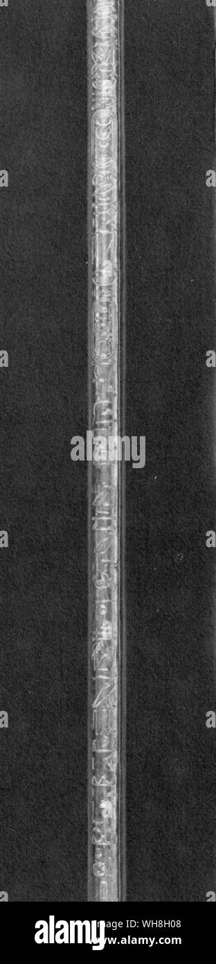 Plume autruche fan trouvé dans la tombe de Toutankhamon. Les trésors de Toutankhamon, le catalogue de l'exposition par I E S Edwards, page 108. Banque D'Images