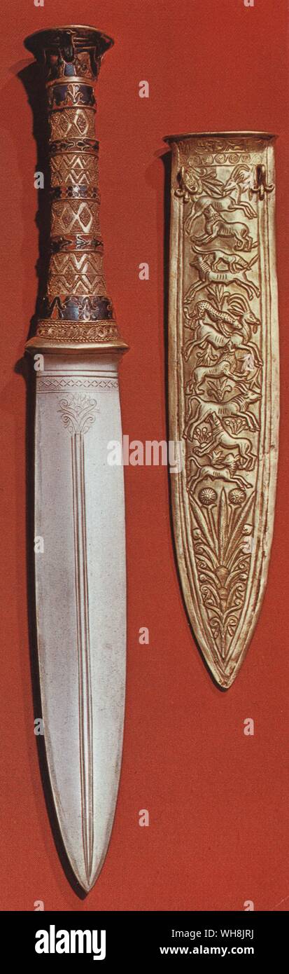 Dague d'or et la gaine trouvés dans la tombe de Toutankhamon. Banque D'Images