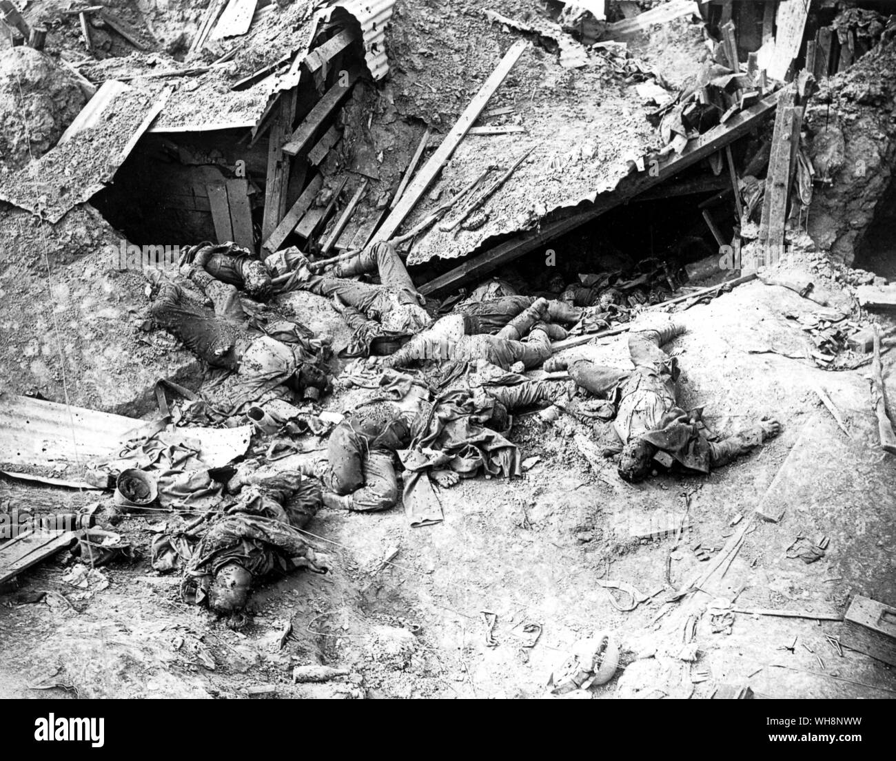 Mort allemand derrière un poste de mitrailleuse près de Guillemont Banque D'Images