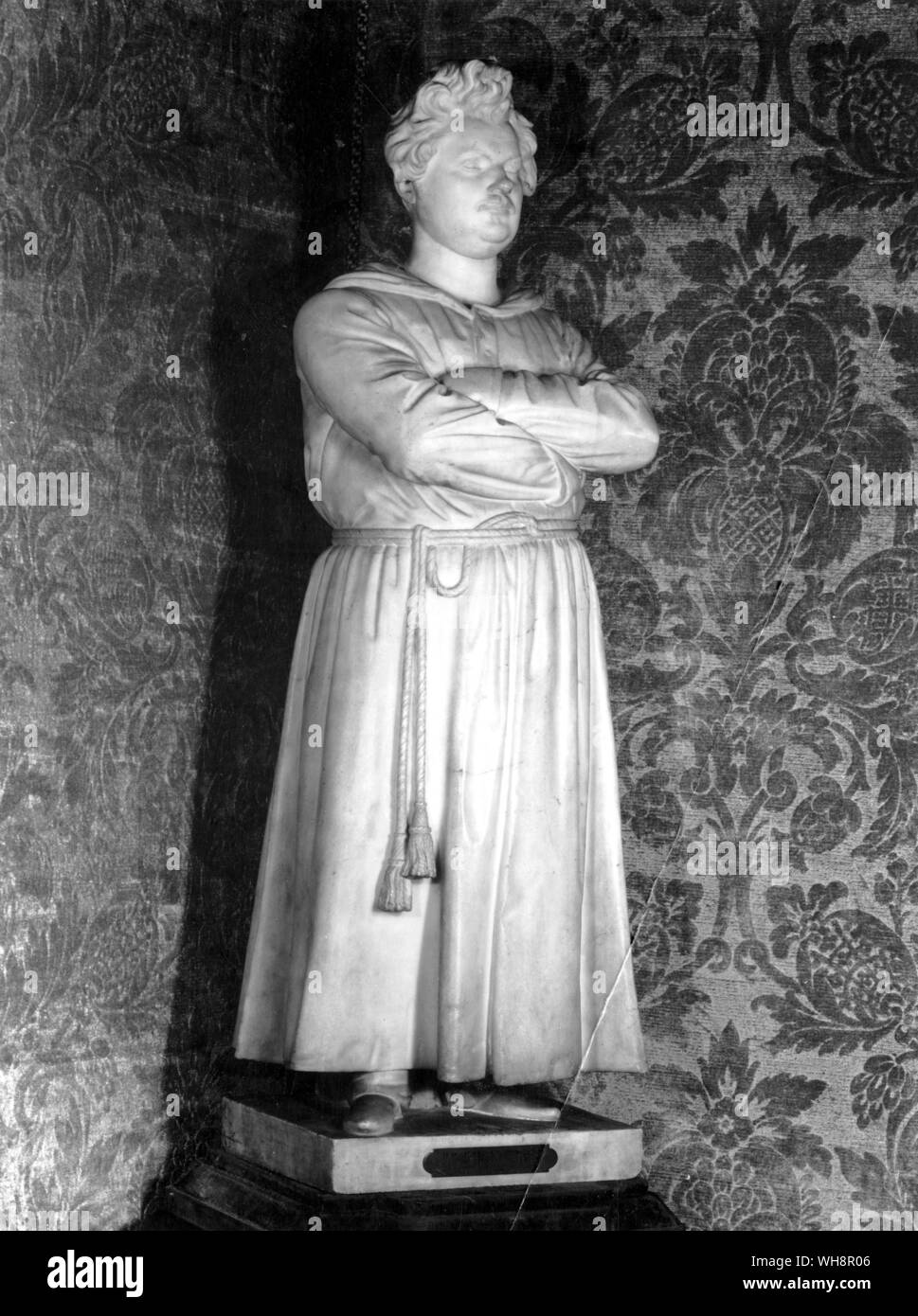 La statue d'Allessandro Puttinati Balzac faites lors de sa visite à Milan. Balzac écrit à Mme Hanska : Cette statue est une œuvre d'affection... [L'artiste] n'a voulu rien pour elle. Avec beaucoup de difficulté que j'ai payé ses frais et pour le marbre.' Banque D'Images