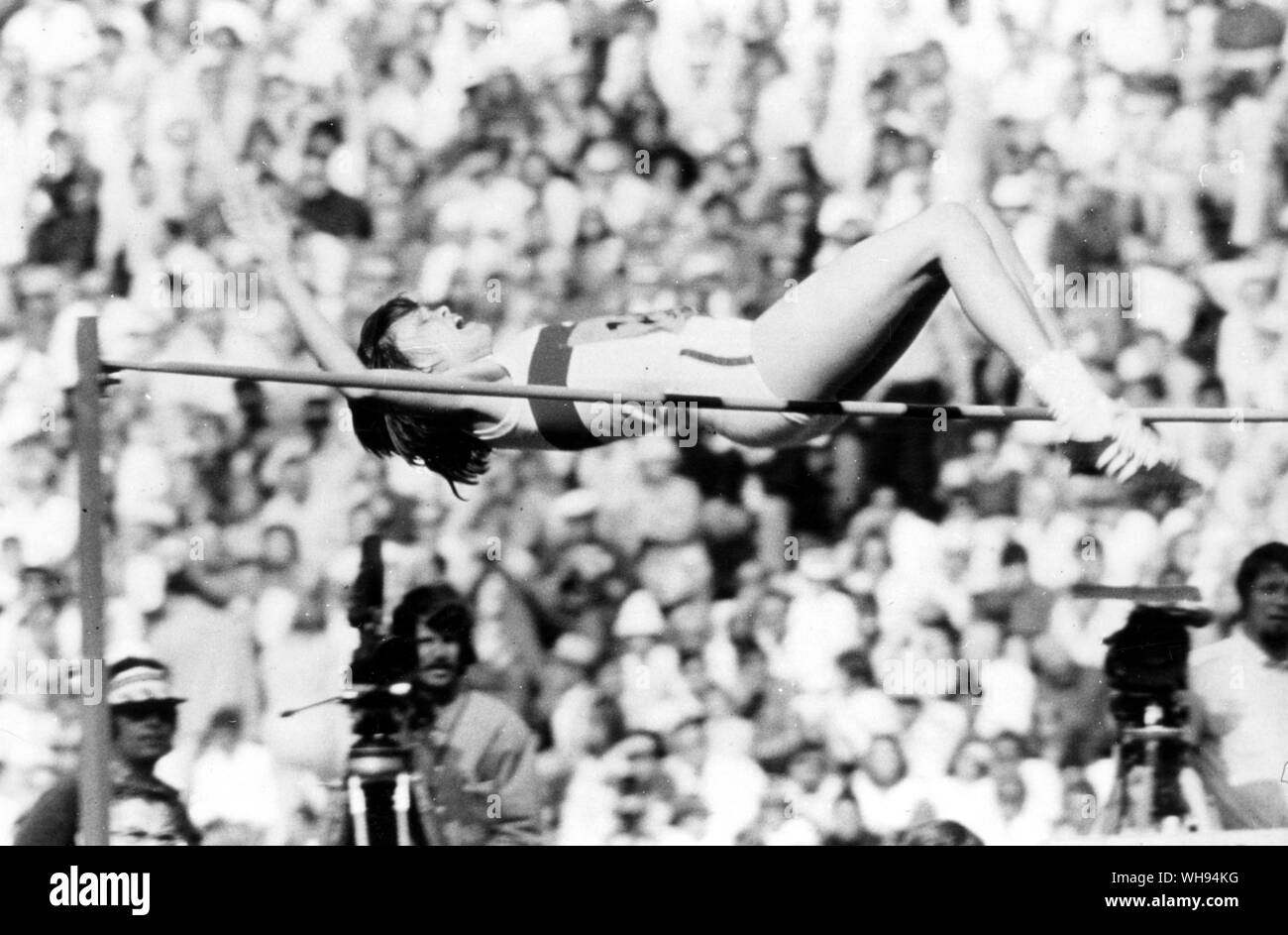 Allemagne/Jeux Olympiques de Munich 1972 : Ulrike Meyfarth dans le saut en hauteur femmes. Elle a remporté une médaille de bronze à l'âge de 16 ans. Banque D'Images