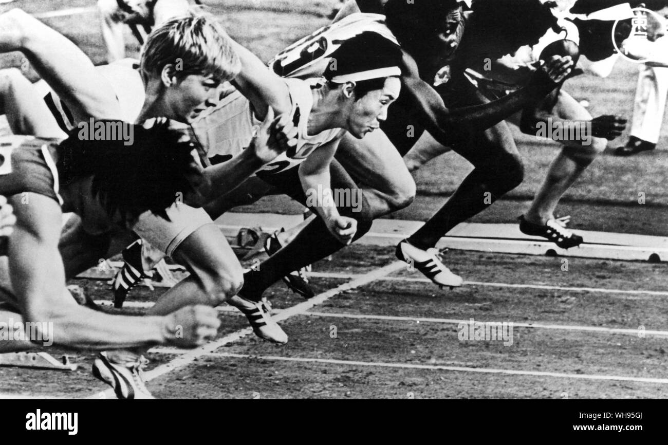 Le Japon, Tokyo Jeux Olympiques, 1964 : Début d'un événement du 100 m femmes. Banque D'Images