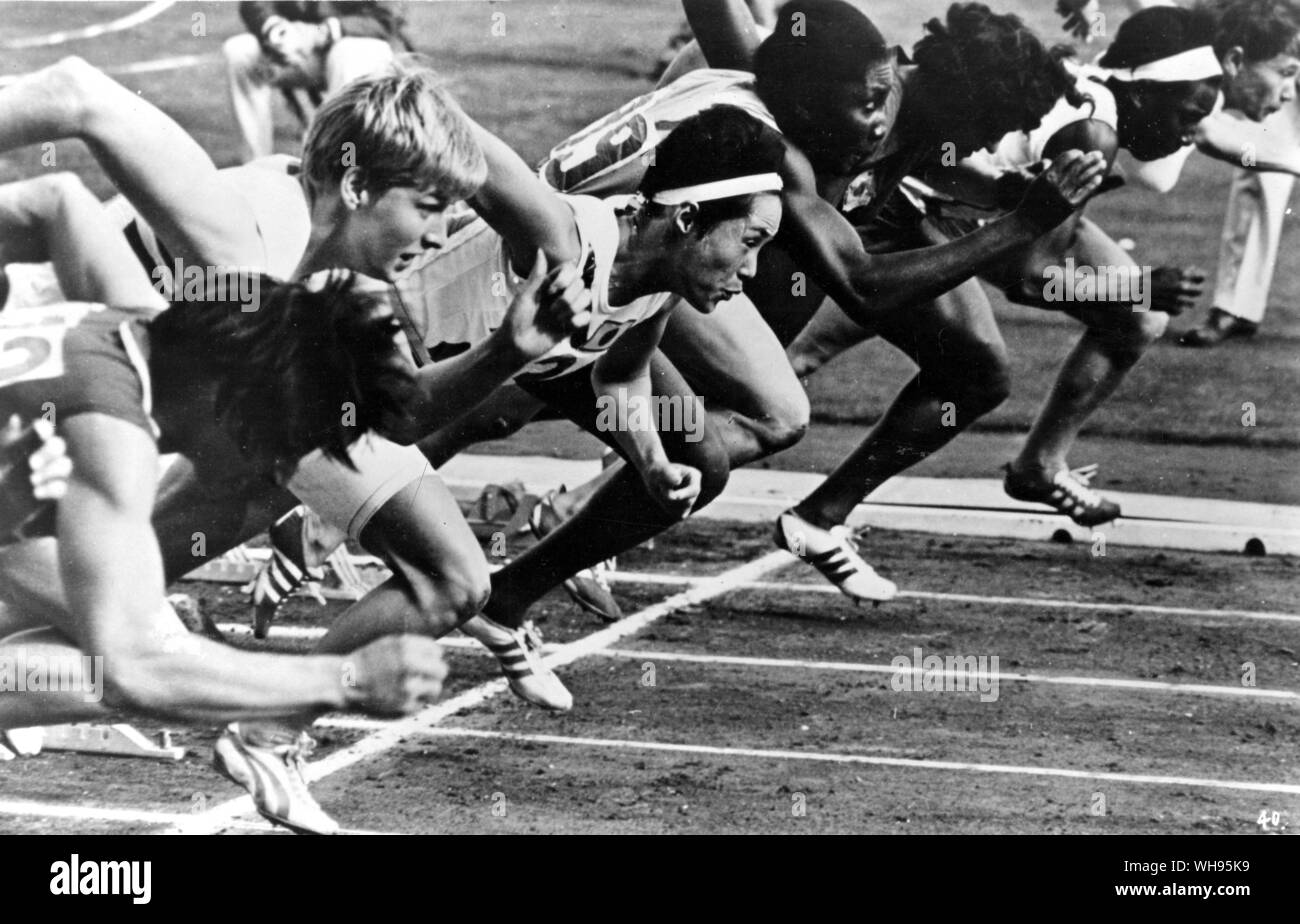 Japon, Tokyo, Jeux Olympiques 1964 : Women's 100m sprint. Banque D'Images