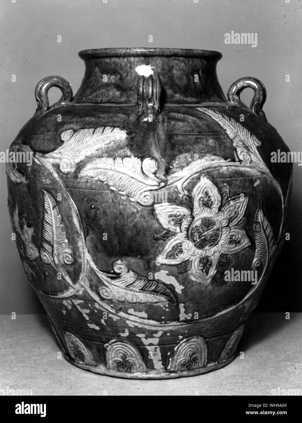 Le jar Tradescant. Un artabani «' jar (du sud de la Chine) mentionné dans l'inventaire de 1661 Tradescant. Ces conteneurs étaient simplement, d'un type fait peut-être de 500 ans. Banque D'Images
