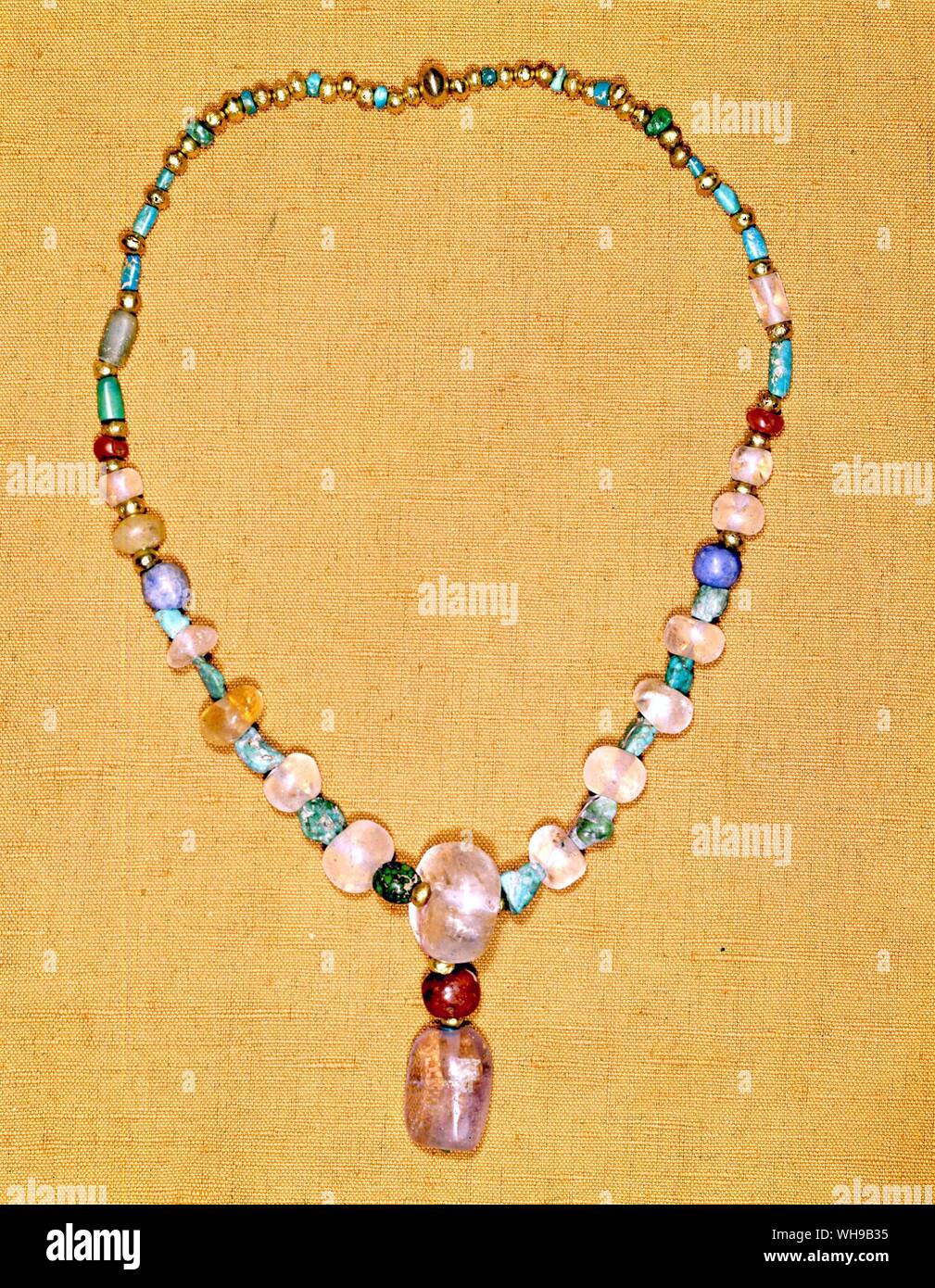 Chimu Inca Collier de perles Région turq or cristal de roche carbonate de cuivre Banque D'Images