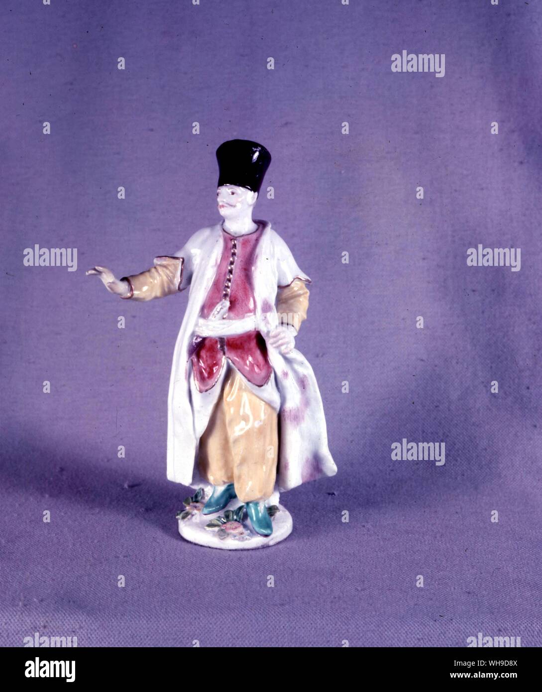 Chelsea Figurine d'un pole copiés à partir d'un Meissen marque originale une ancre en rouge 1755 Banque D'Images
