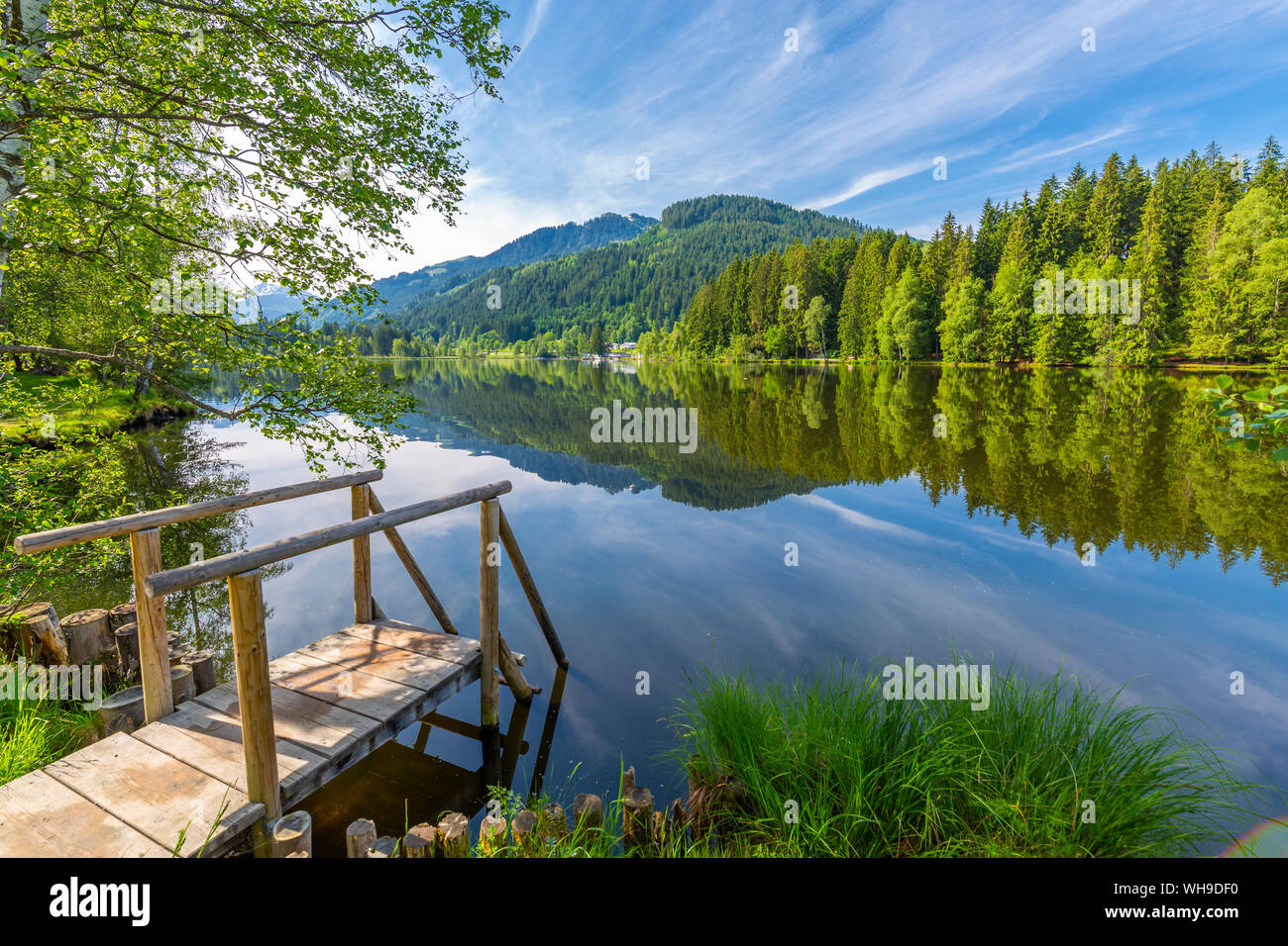 Voir de réflexions à Schwarzsee, Kitzbuhel, Autriche, Tyrol autrichien, l'Europe Banque D'Images