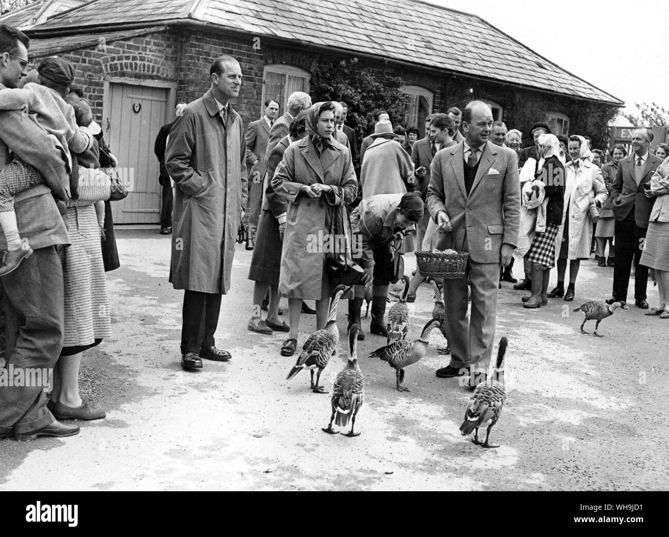 Avril 1961 : La Reine Elizabeth II et Philip, duc d'Édimbourg. Banque D'Images