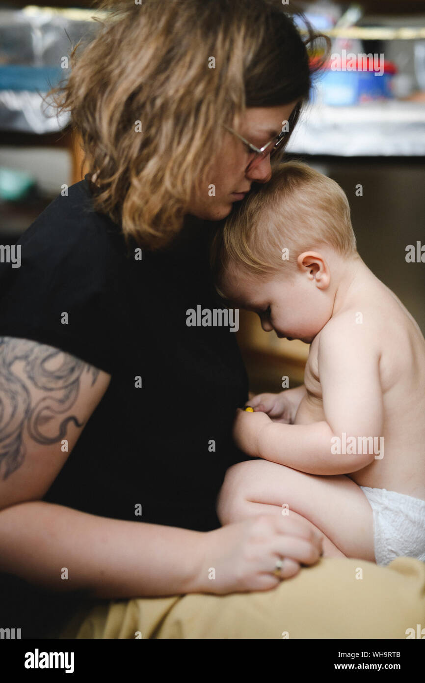 Enfant Jouant Au Tatouage Banque D Image Et Photos Alamy Enfant Jouant Au Tatouage Banque D Image Et Photos Alamy