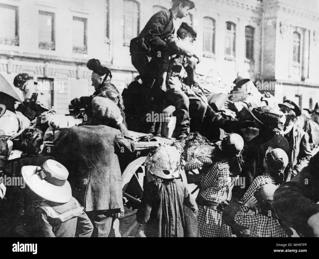 WW1 : les réfugiés quittent Belfort, août 1914. Banque D'Images