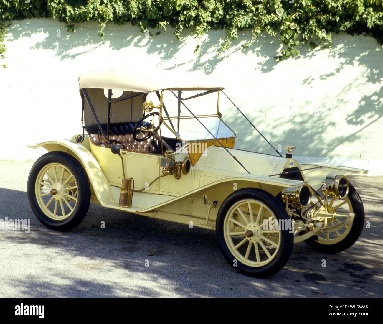 Comme l'American Underslung, le châssis du Regal Underslung 1907-14 adopté sous les essieux. Banque D'Images