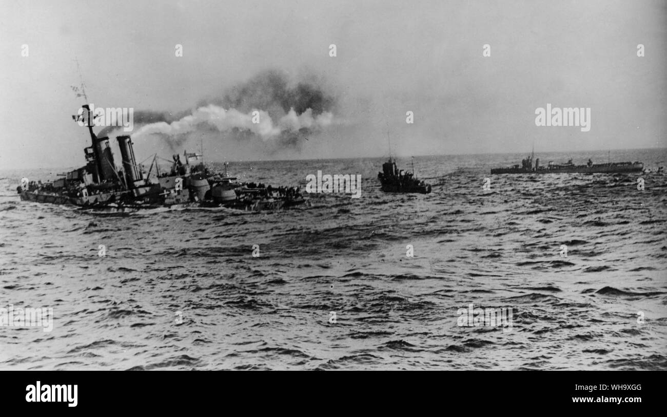 WW1 : la guerre navale. Bateau coule. Banque D'Images