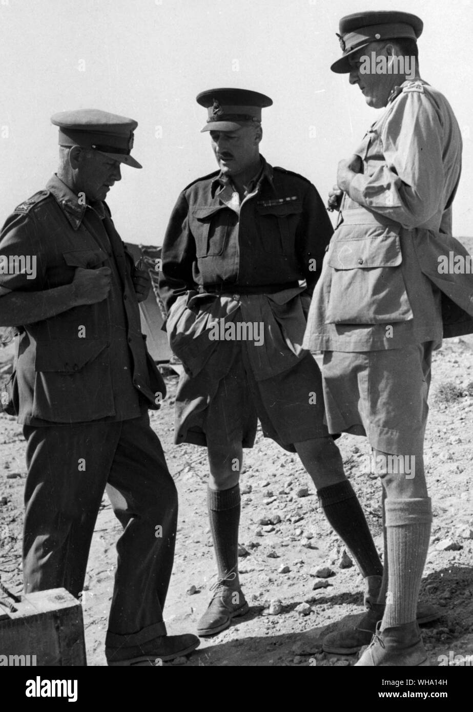 WW2 : Generals Ritchie, Norrie et Gott dans le désert occidental, le 31 mai 1942. Banque D'Images