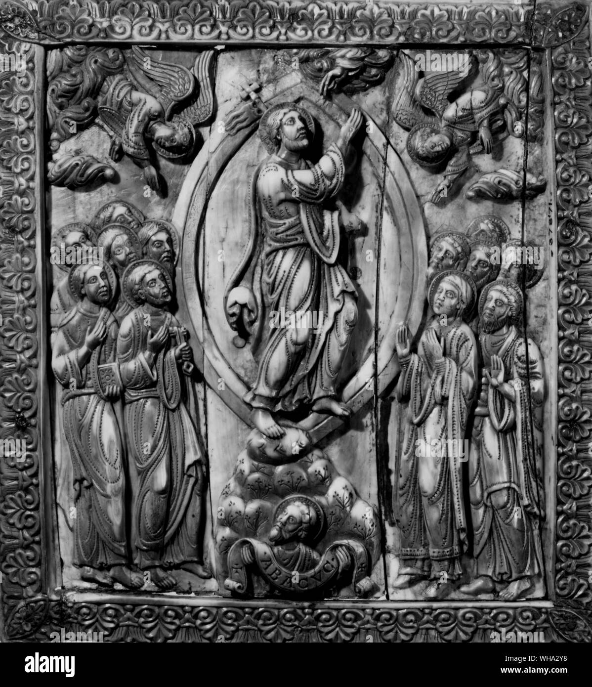 'Ascension au ciel'. Ivoire byzantin. Banque D'Images