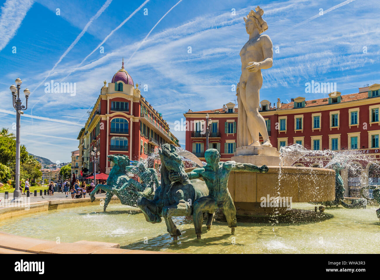 La fontaine du soleil à Nice, Alpes Maritimes, Côte d'Azur, French Riviera, Provence, France, Europe, Méditerranée Banque D'Images