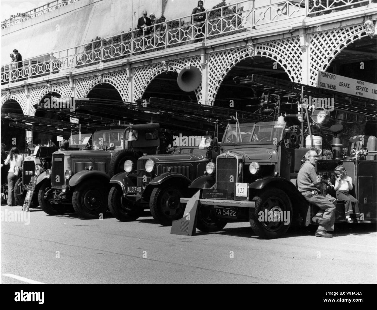 1934 Morris 1934 BB Ford C. Commercial 1977 Banque D'Images