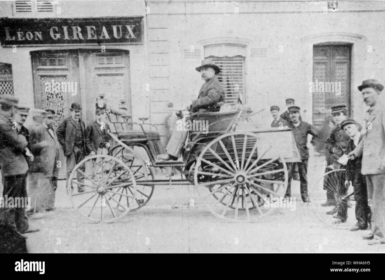 Emile Roger dans la voiture no 85 Roger Benz Banque D'Images