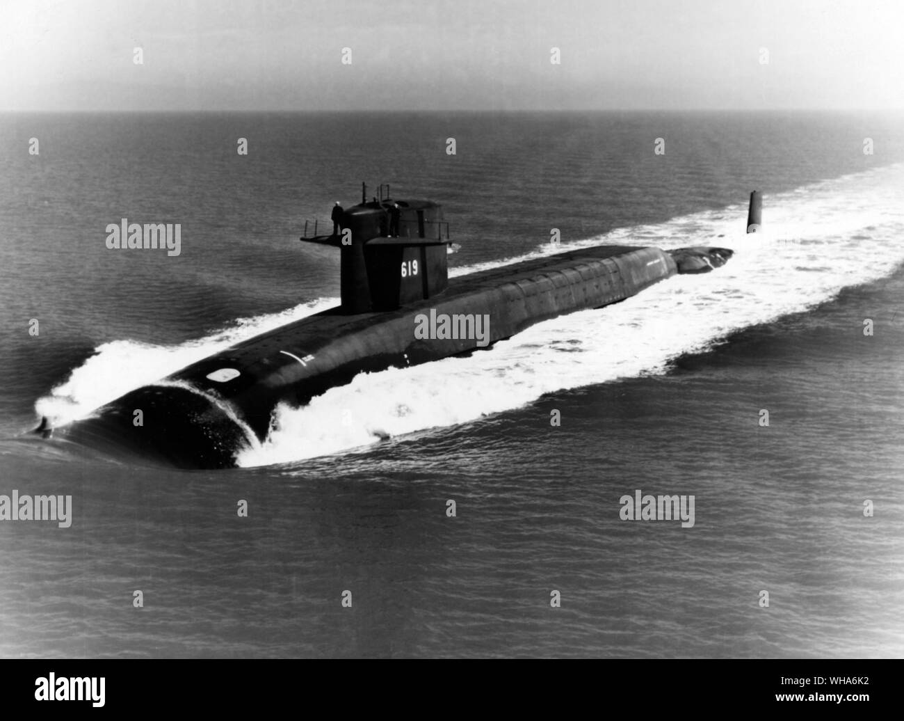 USS Andrew Jackson à San Faransisco Bay en cours pour les essais en mer . 1953 Banque D'Images