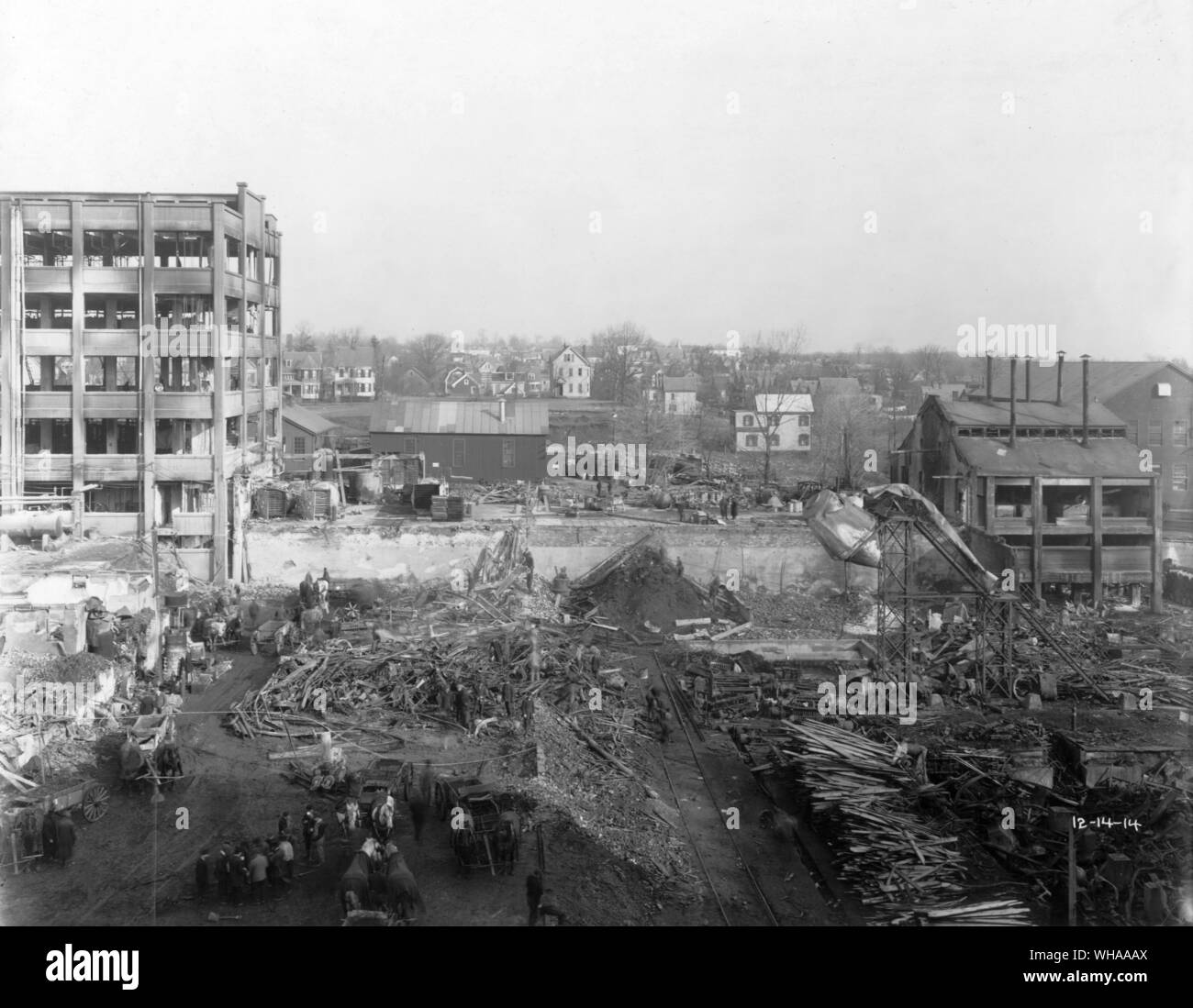 Voir l'après l'incendie à l'usine de West Orange. 14 décembre 1914. Banque D'Images