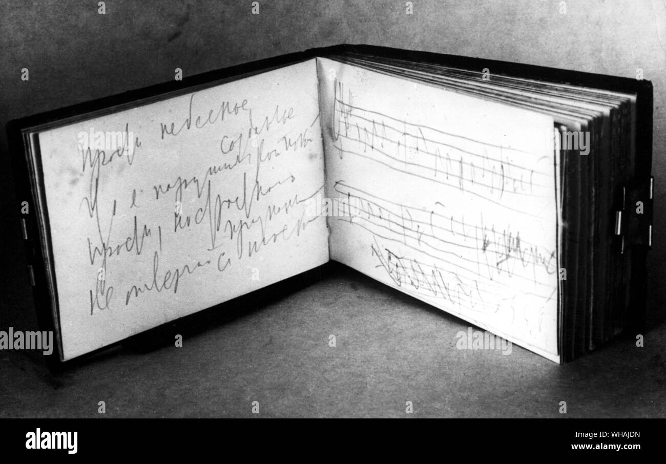 L'un des carnets de Tchaïkovski montrant la mélodie pour Loi Hermanns aria je déclarant son amour pour Lisa. Banque D'Images