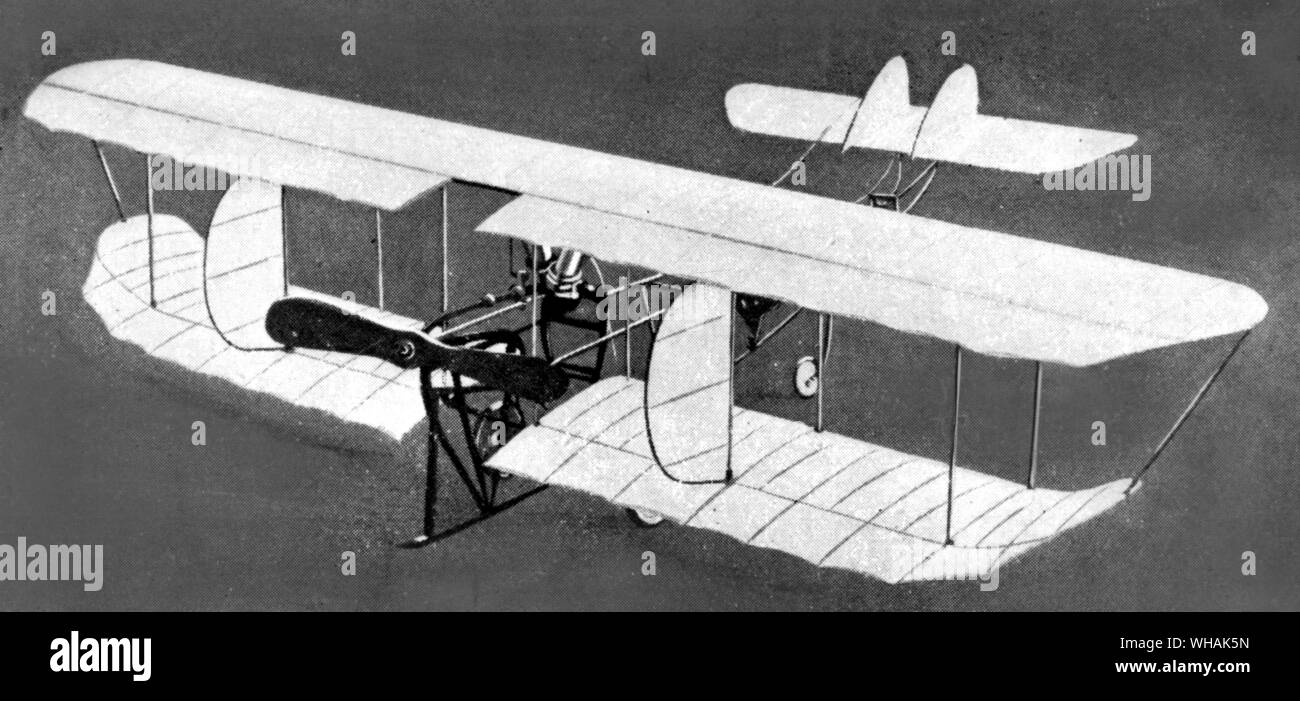 David Stanger's tail premier biplan modèle qui a établi un record du monde en 1914 Banque D'Images
