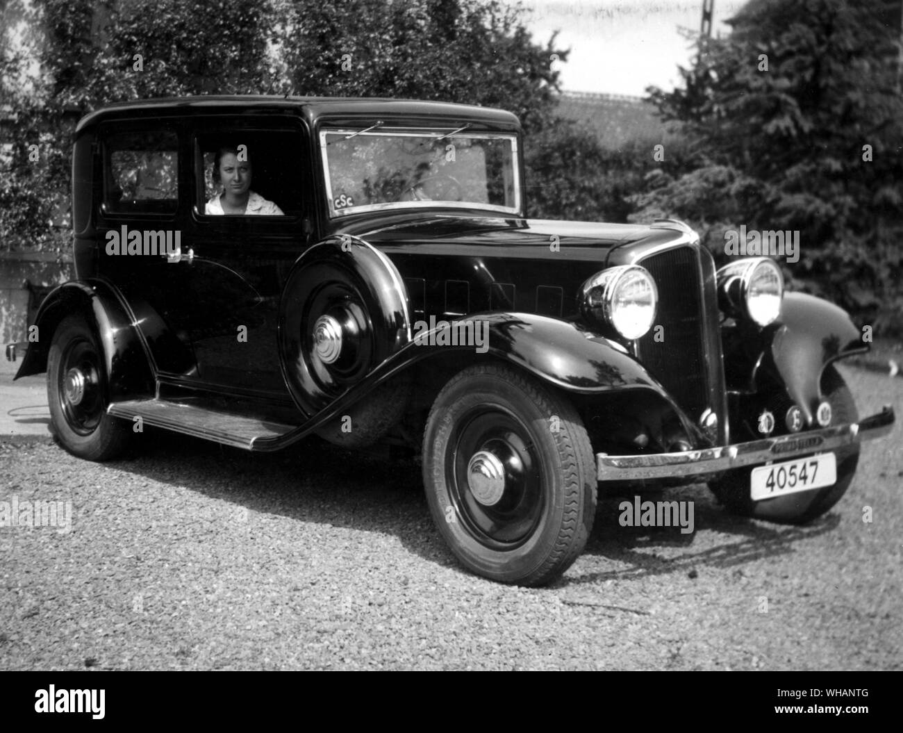 1933. Renault. Voiture. . Banque D'Images