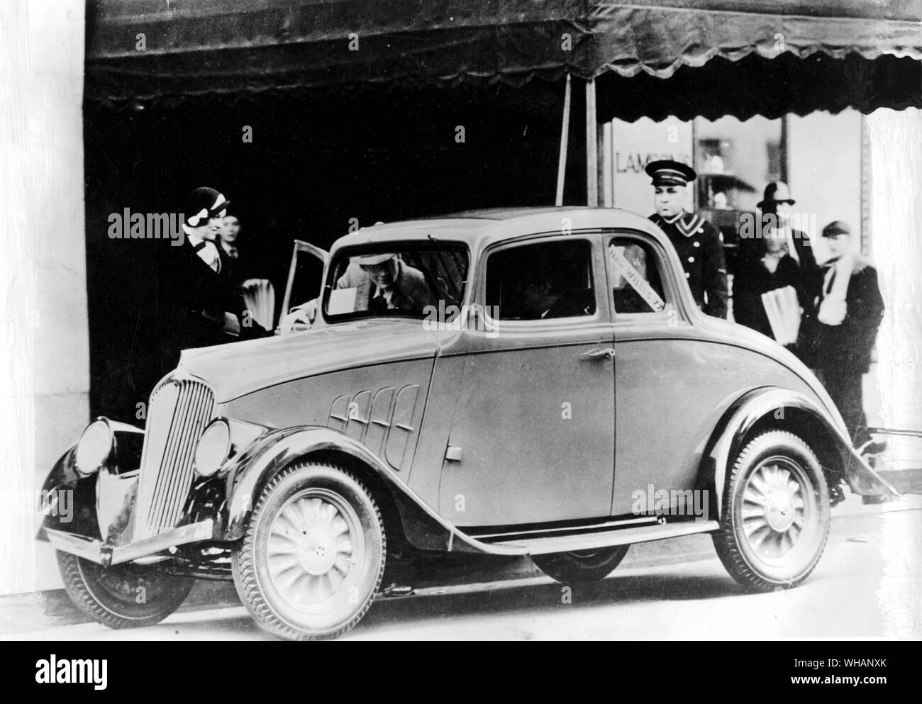 1933 Willys 77 coupé. Kaiser Jeep Corporation Banque D'Images