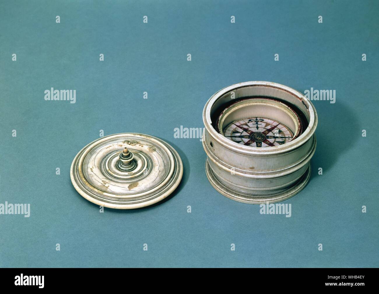 Instrument scientifique antique : les cartes boussole , italien , 16e siècle Banque D'Images