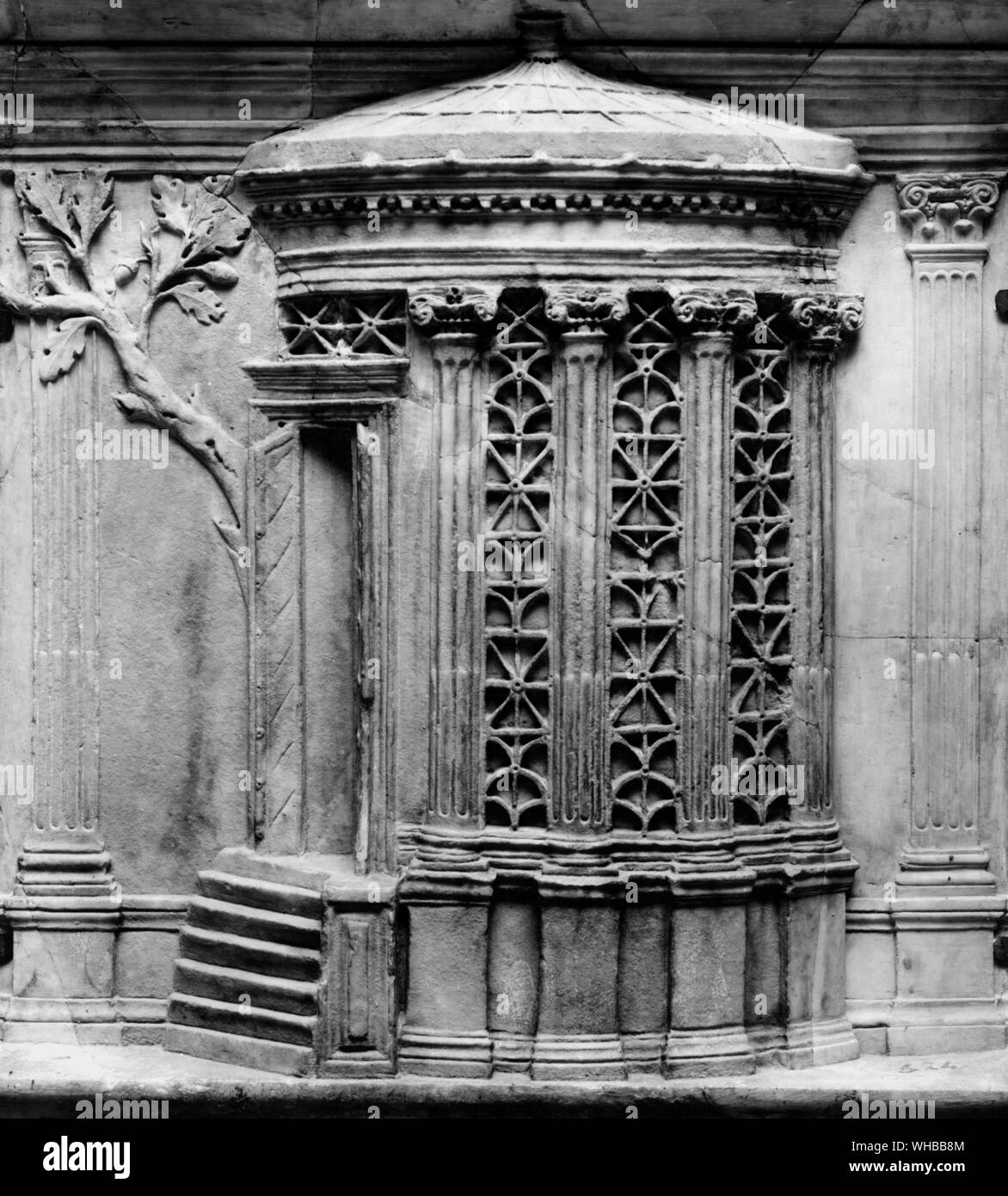 Le Temple de Vesta relief : Galerie des Offices , Florence , Italie Banque D'Images