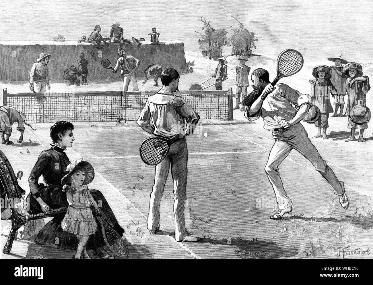 On joue au tennis devant un auditoire admiratif 1887 - les Européens à jouer au tennis devant un auditoire admiratif à Pakhai, Traité chinois. Port. Banque D'Images