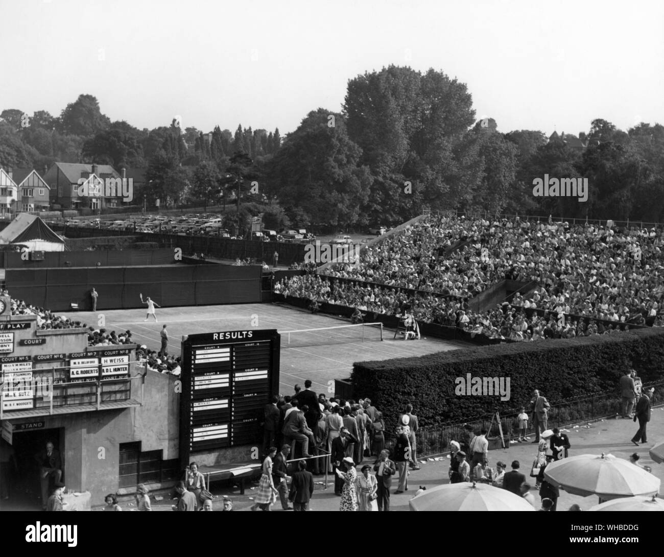 Vue générale de la cour de tennis de Wimbledon en 1949. Banque D'Images