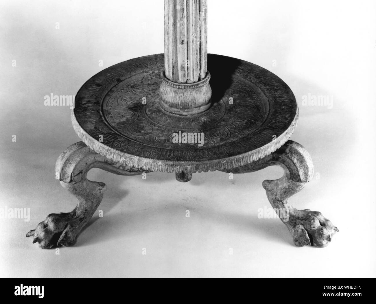 Candélabre bronze romain , Pompéi , Italie : 1er siècle avant J.-C. Banque D'Images