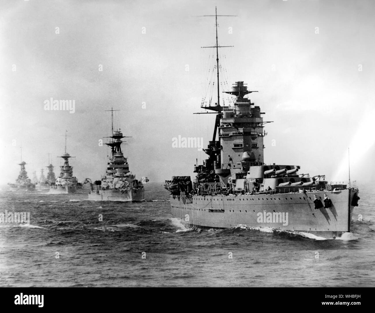 La flotte de l'Atlantique dirigée par le HMS Rodney 1925 : un cuirassé de classe Nelson de la Royal Navy Banque D'Images