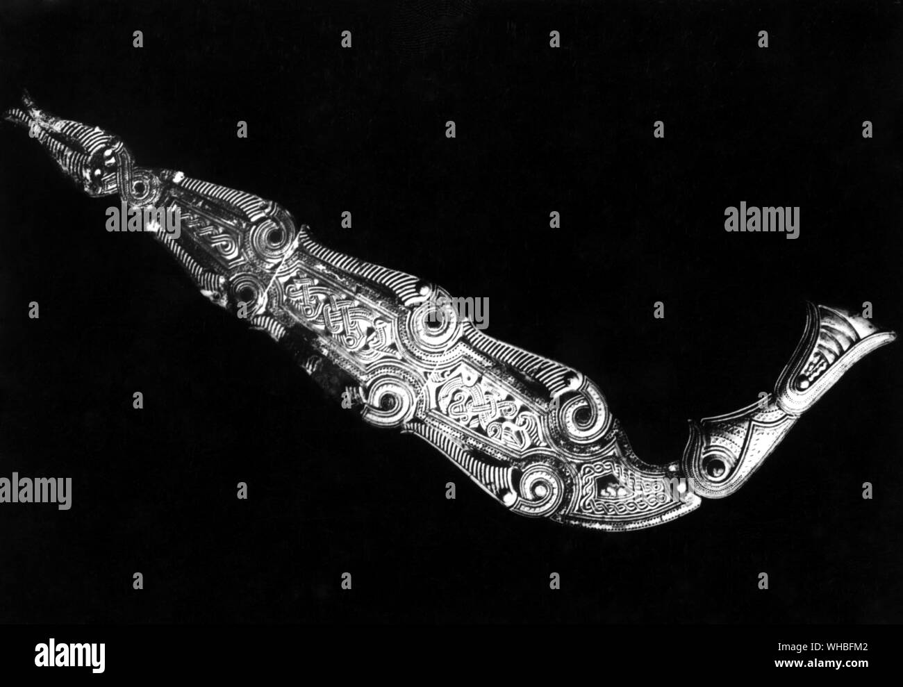 Enterrement sur navire Sutton Hoo , Suffolk, Angleterre : dragon ailé de l'avant du bouclier , bronze culpabilité . 7e siècle . Longueur 11 pouces Banque D'Images