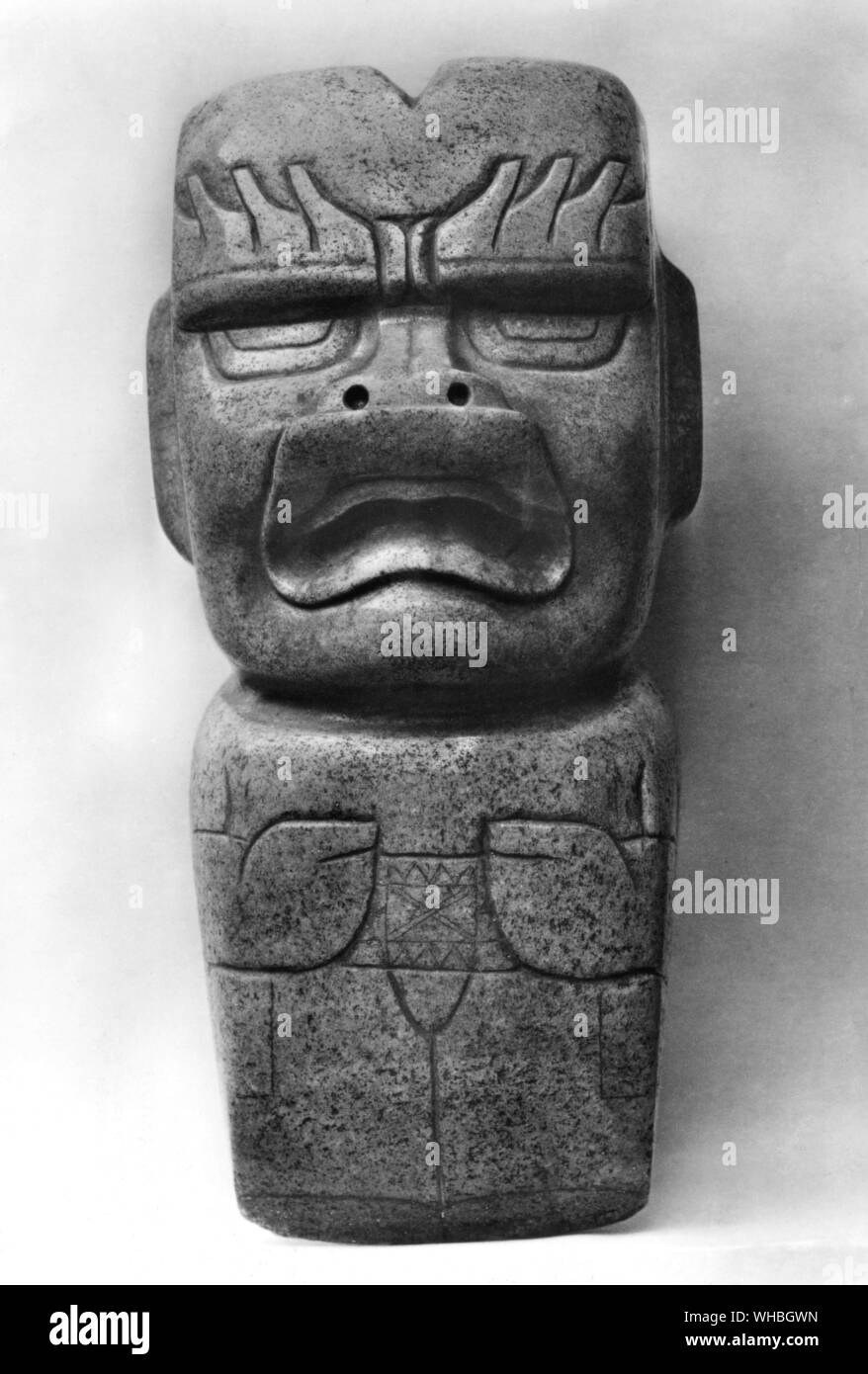 Pendentif Jade de cérémonie du prince avec le sondage sculpté dans la forme d'un monstre félin. La Venta de la culture Province de Vera Cruz au Mexique Banque D'Images