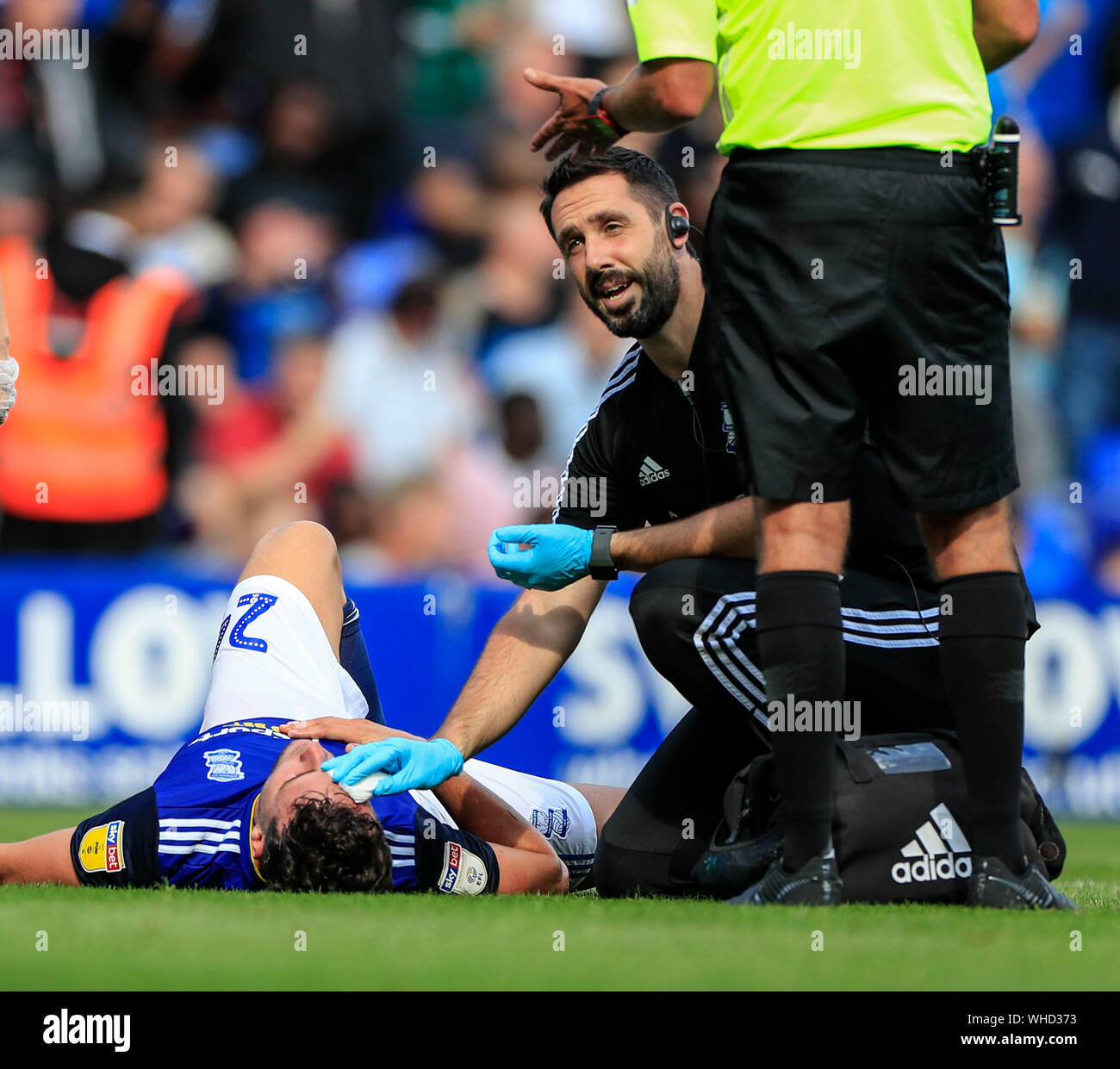 31 août 2019, St Andrew's, Birmingham, Angleterre ; Sky Bet Football Championship, Birmingham City vs Stoke City ; Alvaro Gimenez (24) de la ville de Birmingham est confronté par Danny Parti Baas (06) de Stoke City Crédit : Conor Molloy/News Images images Ligue de football anglais sont soumis à licence DataCo Banque D'Images