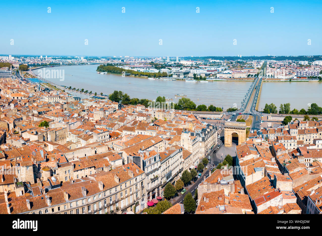 Vue panoramique de l'antenne de Bordeaux. Bordeaux est une ville portuaire sur la Garonne dans le sud-ouest de la France Banque D'Images