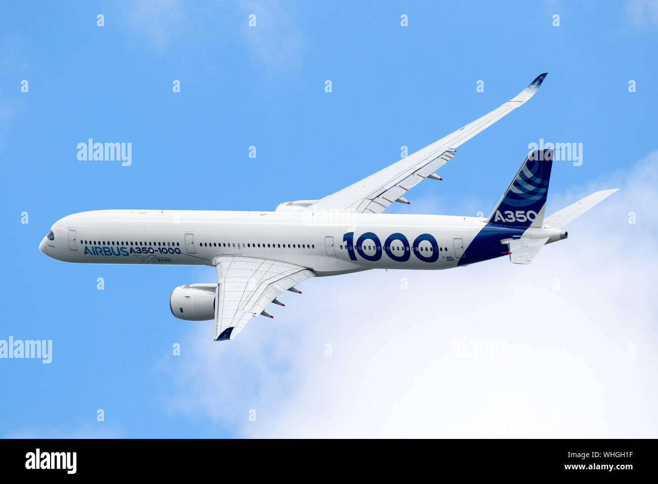 LE BOURGET PARIS - JUN 20, 2019 : nouveaux Airbus A330neo avion avion effectuant au Bourget. Banque D'Images