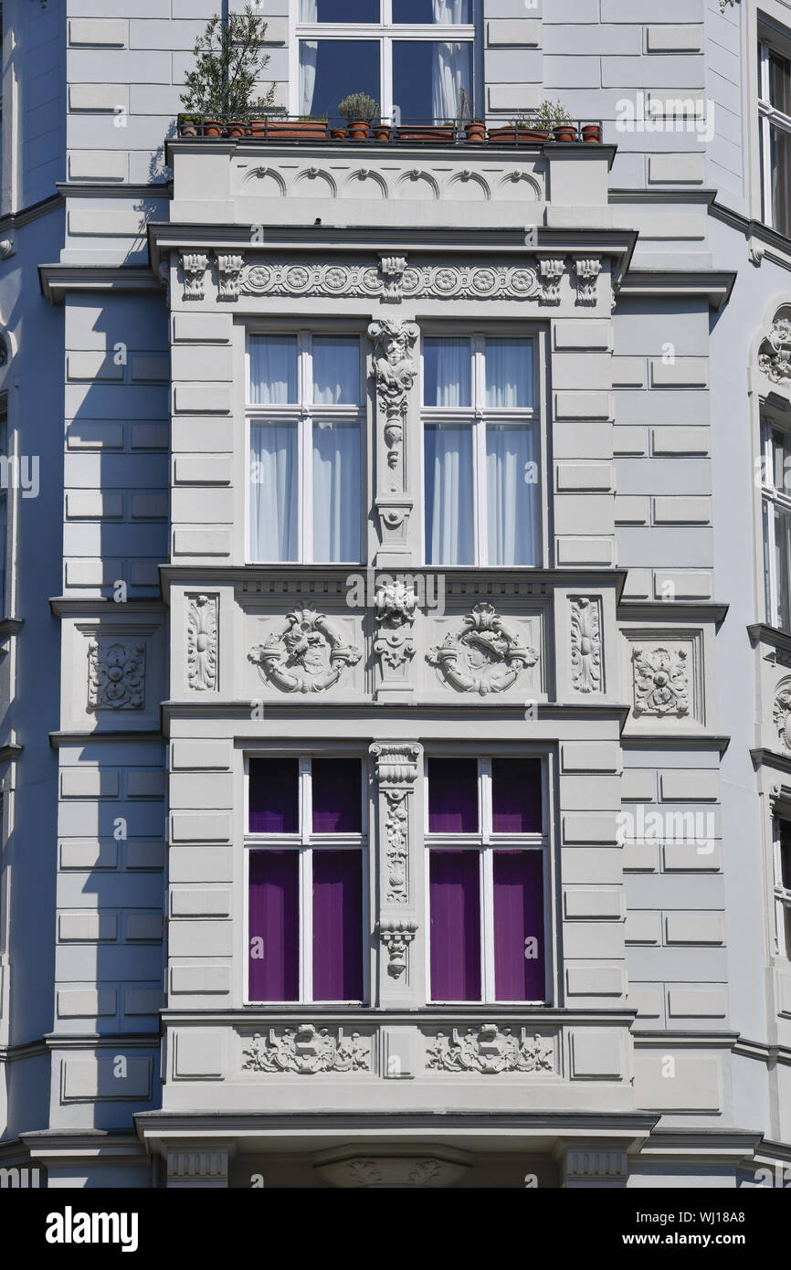 Bâtiment ancien, vieux bâtiment façade, bâtiment ancien, façades de bâtiments anciens, appartement dans un immeuble ancien, appartements dans un immeuble ancien, vue, l'architecture, à l'extérieur Banque D'Images