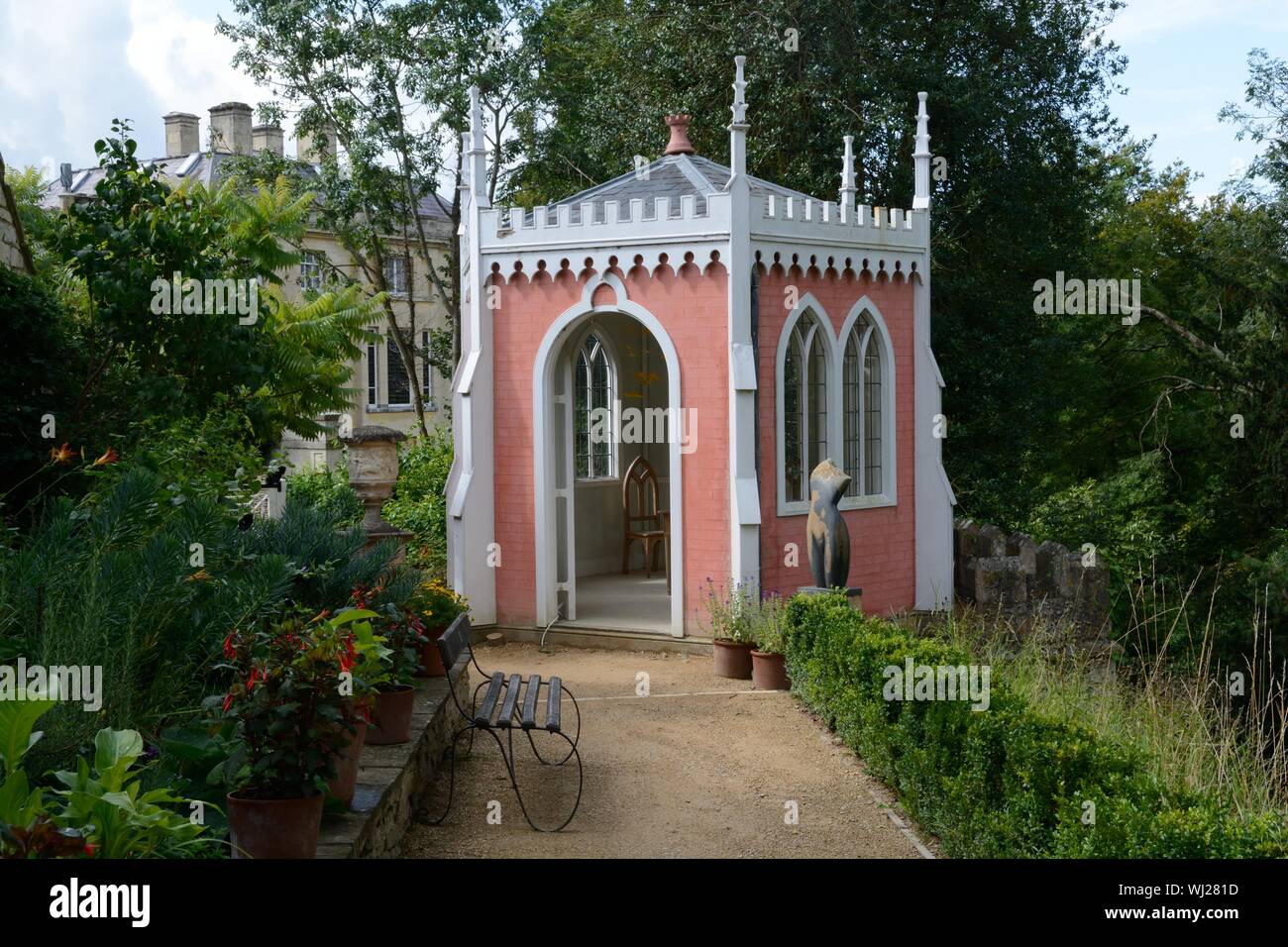 L'Eagle House Garden Painswick Rococo Glousestershire England UK Banque D'Images