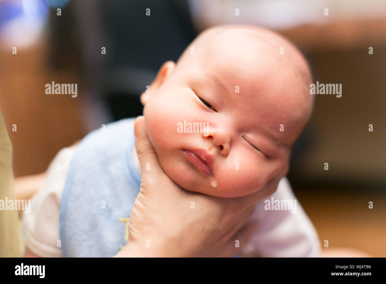 Enfant Bave Banque D Image Et Photos Alamy Enfant Bave Banque D Image Et Photos Alamy