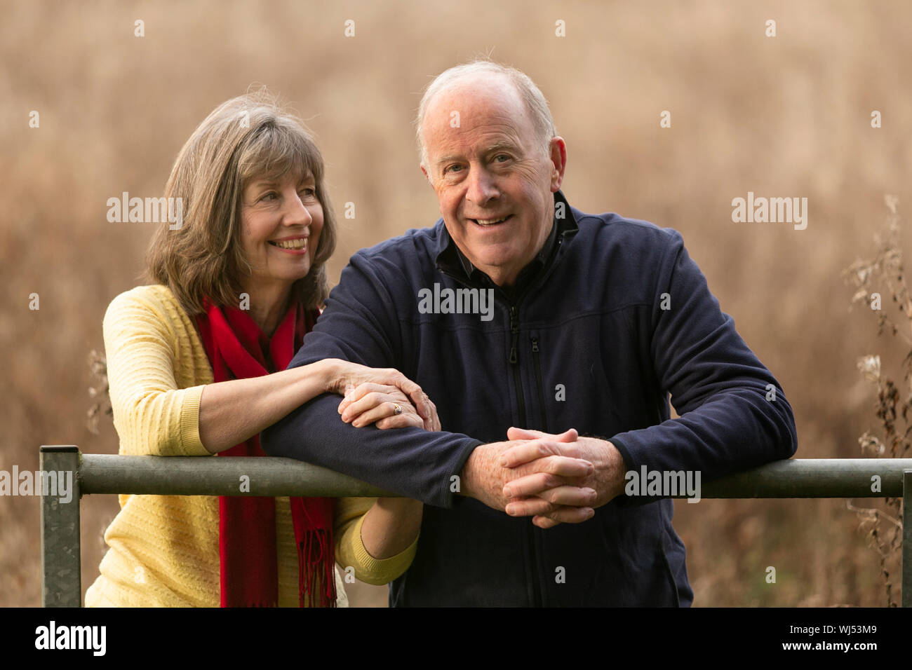 Vieux couple heureux ensemble Banque D'Images